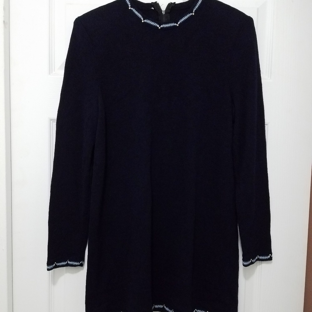 The cutest retro mini dress